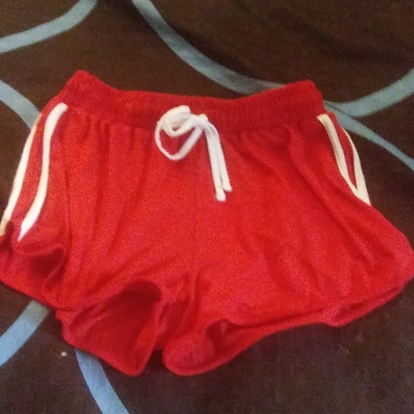 Clothes - Picture 8 of 8